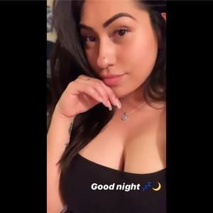 Meet your Posher, Angie